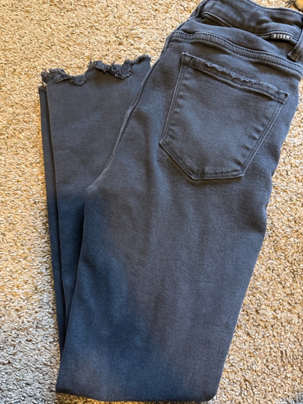 Risen Women’s Black Distressed Jean